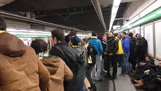 Milano Metrosunda Fenerbahçe tribünü