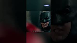 Justice League (2017) - Salva a una persona