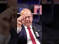 "سنمنع وسائل التواصل عن الأطفال لحمايتهم"