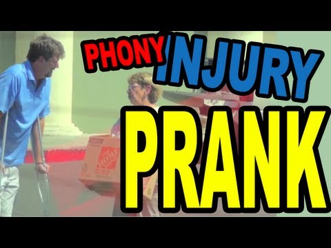 Phony Injury Prank by Tom Mabe