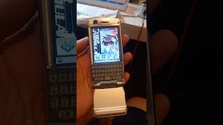 Sony Ericsson P990i startup and shutdown (flip opened)