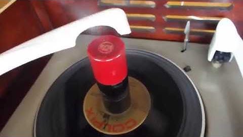 RCA Hi-Fi record player playing a couple 78