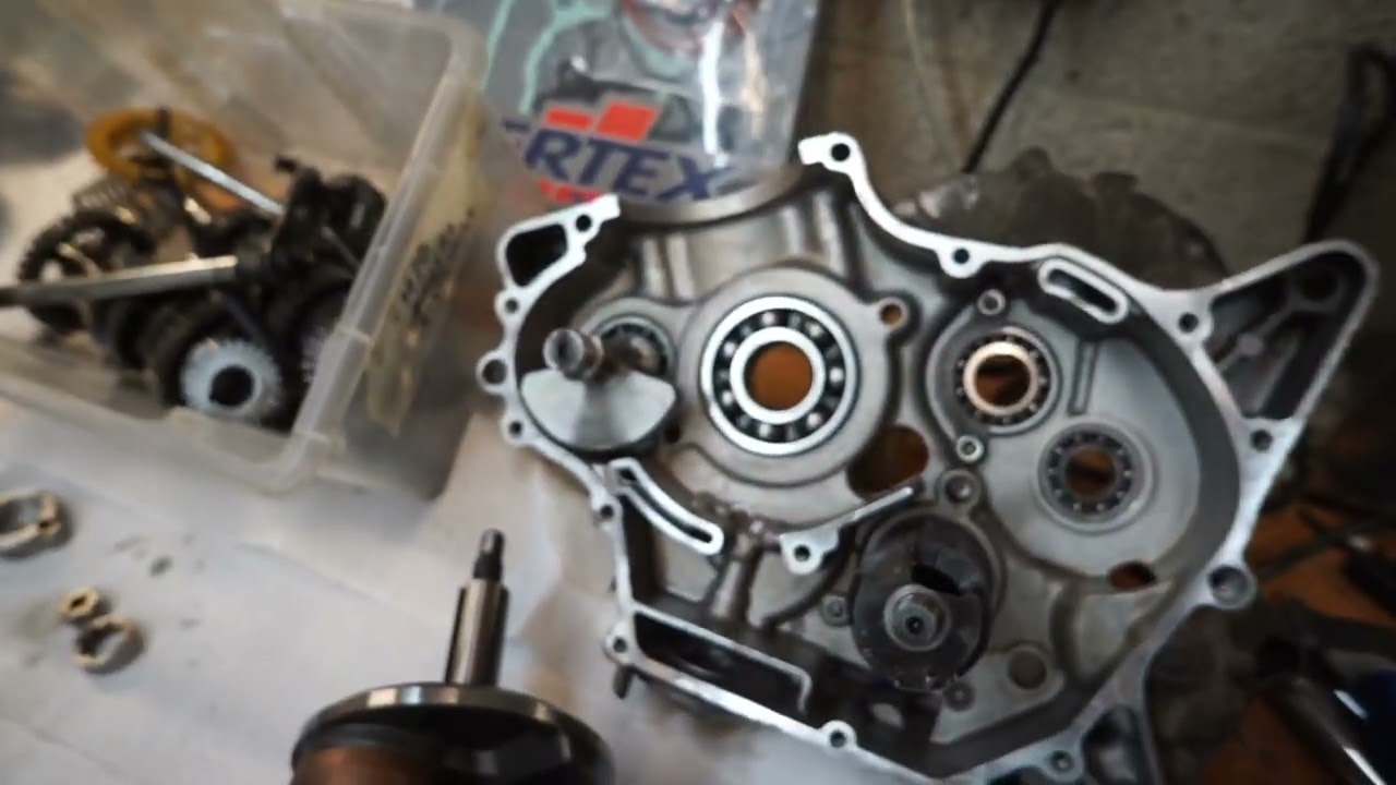 Разборка и сборка двигателя Yamaha WR 125 R