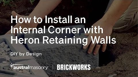 How to Install an Internal Corner with Heron Retaining Walls // DIY by Design