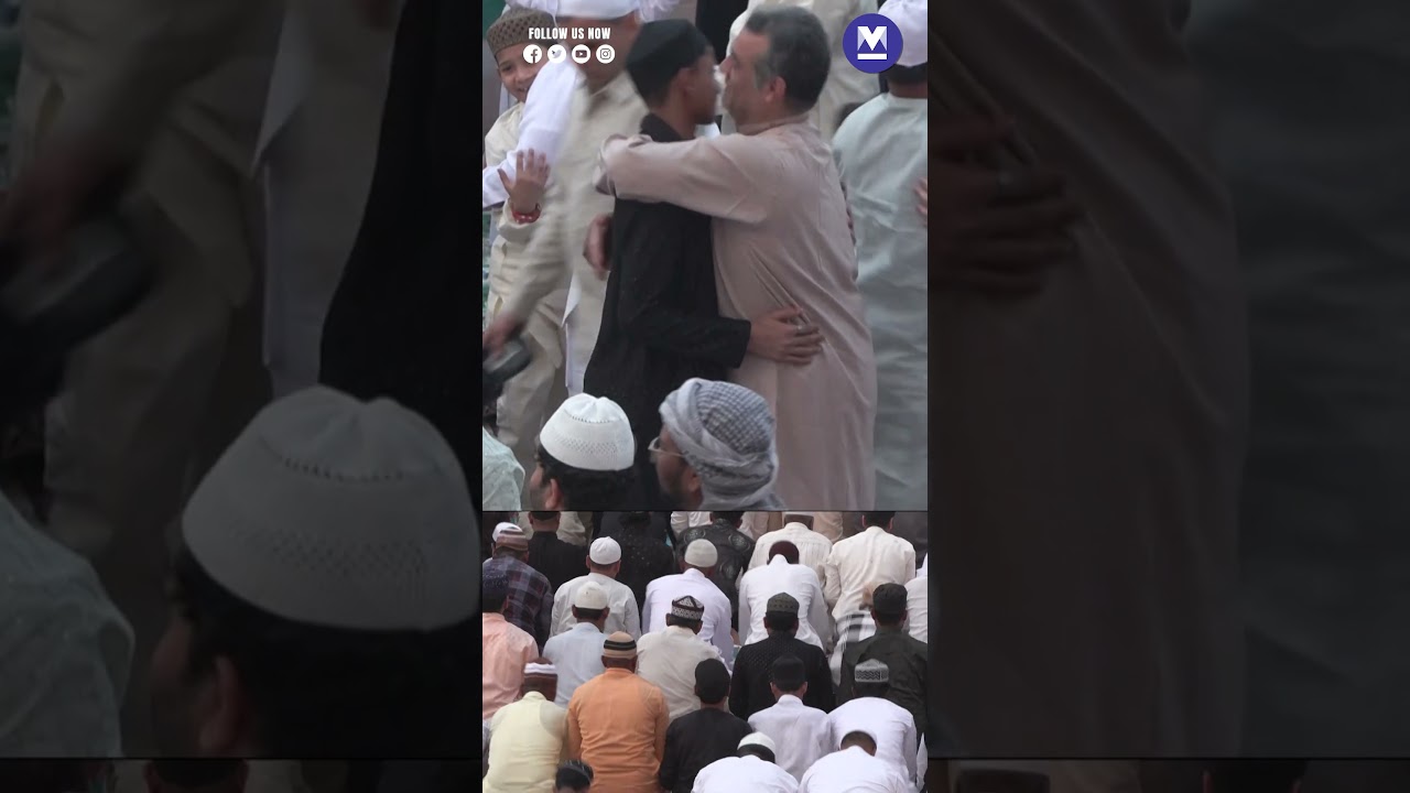 Muslims gather at historic Jama Masjid to celebrate end of Ramadan