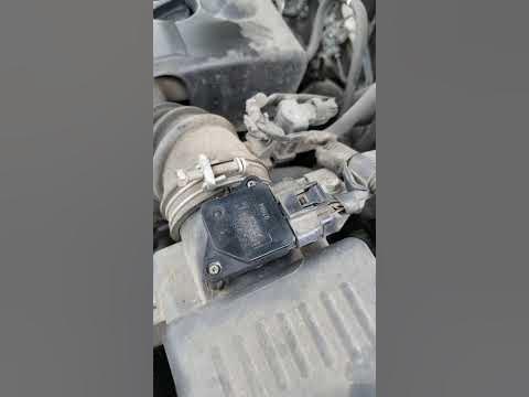 2007 Toyota Corolla code po171 I clean the sensor with alcohol - YouTube