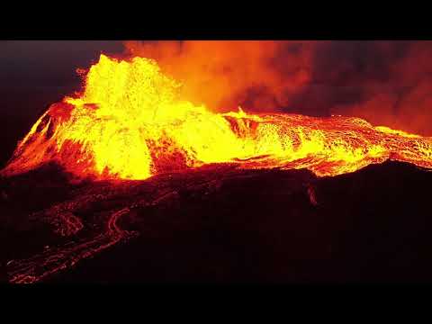 HUGE LAVA WAVE SWALLOWS THE ENTIRE ICELAND VOLCANO MOUNTAIN in 4K SLOW MOTION! (Fagradalsfjall)