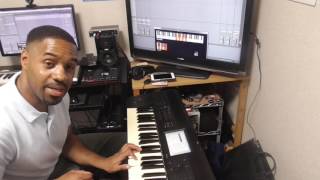 Video thumbnail of "How to play R&B in the C Major scale"