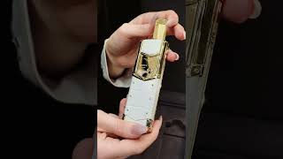 VERTU Signature — Redefining Craftsmanship and Luxury Detail.