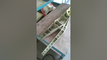 Boeing 737 pickle fork fitting crack