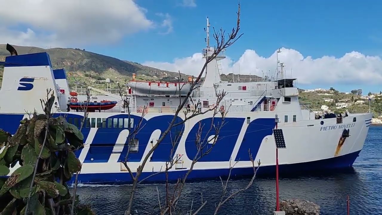 PIETRO NOVELLI in arrivo a Lipari