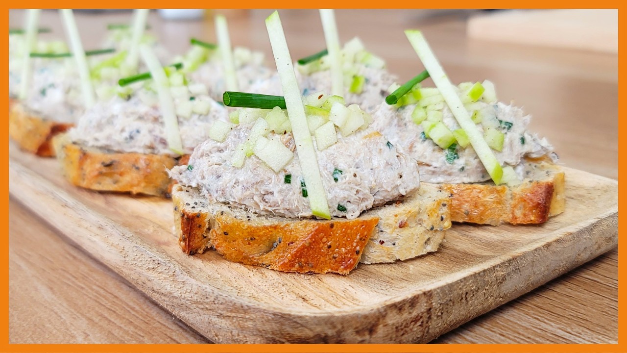 Toasts de pain aux céréales, rillettes de maquereau, pomme et raifort | Recette Food’Cuisine