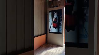 INTERACTIVE FITTING ROOM
