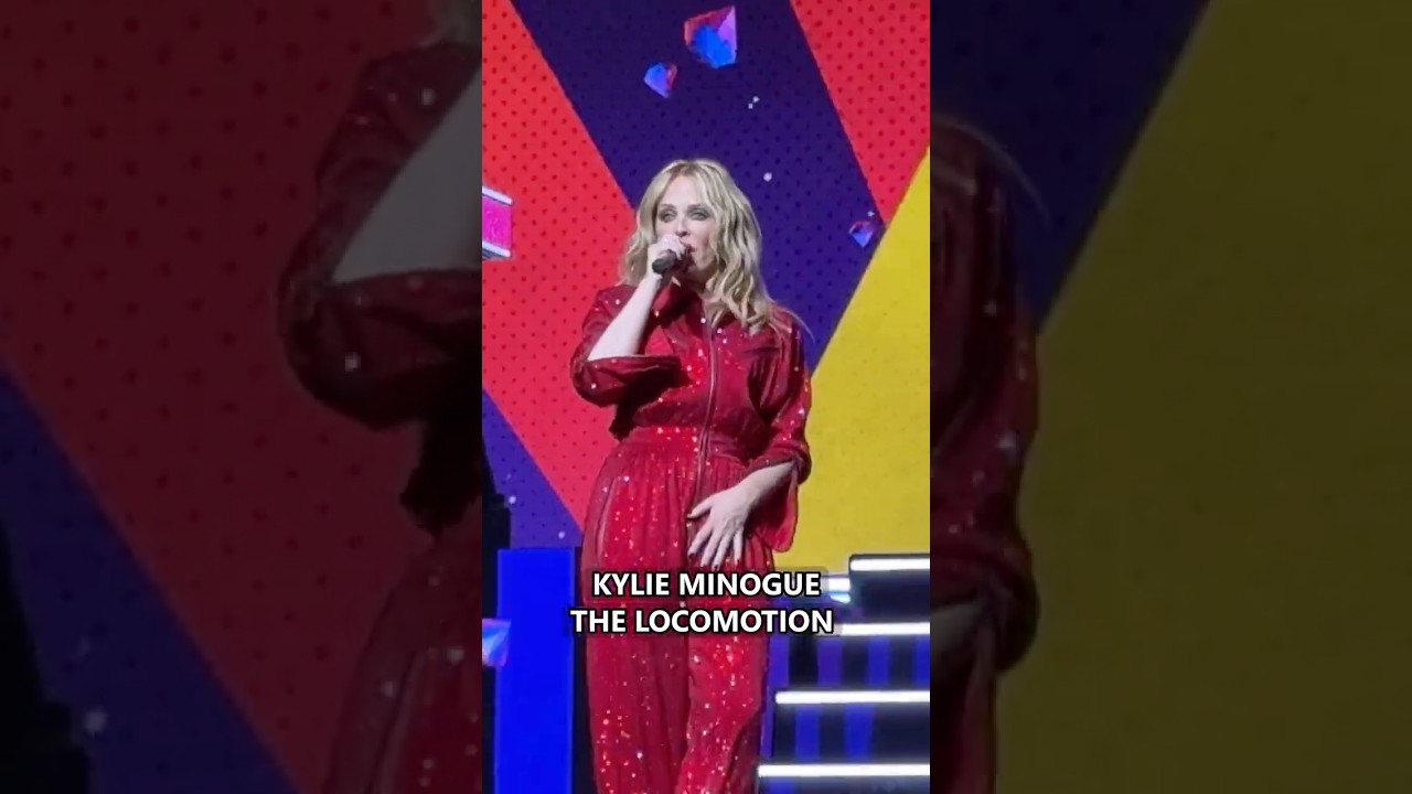 Ver #kylieminogue #thelocomotion #climatepledgearena #seattle #concert #live no YouTube Ver #kylieminogue #thelocomotion #climatepledgearena #seattle #concert #live no YouTube
