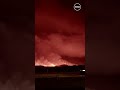 Vulkan in Island bricht nach wochenlangen Beben aus #shorts #island #vulkane #volcano