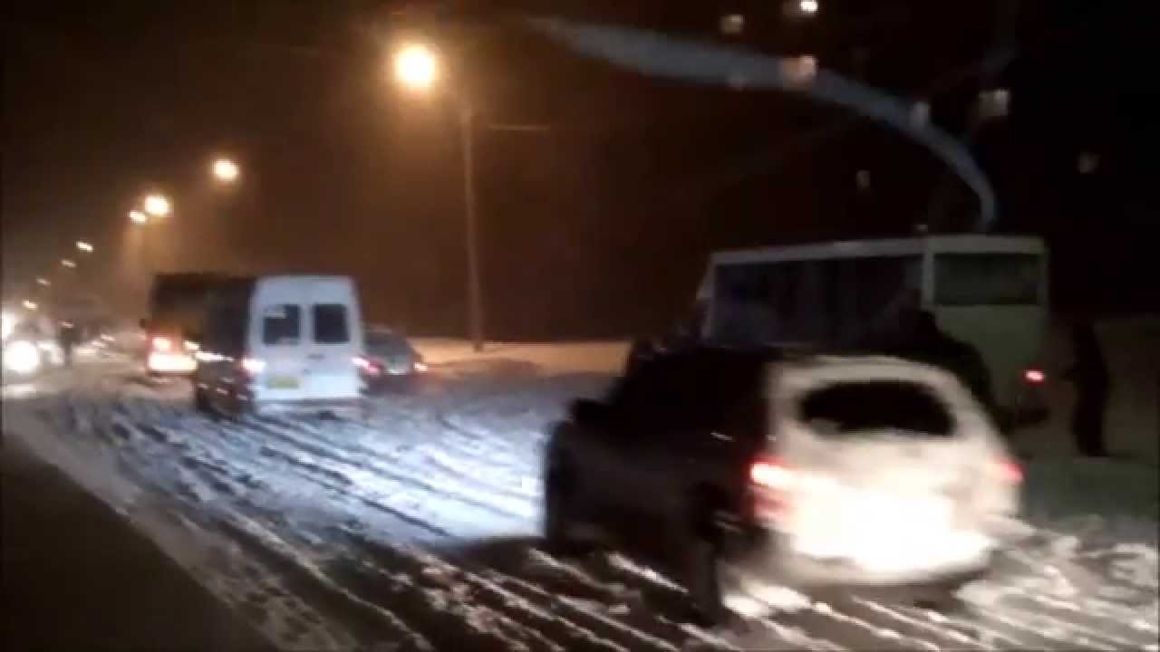 Николаев накрыло. Снегопад. Николаев в снежной ловушке 29.12.14