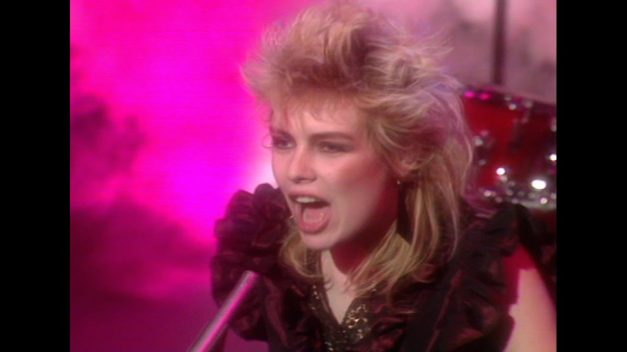 Kim Wilde - View From A Bridge (BBC Top Of The Pops, 1982) - YouTube