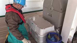 02b Fixation of the Neuston net samples