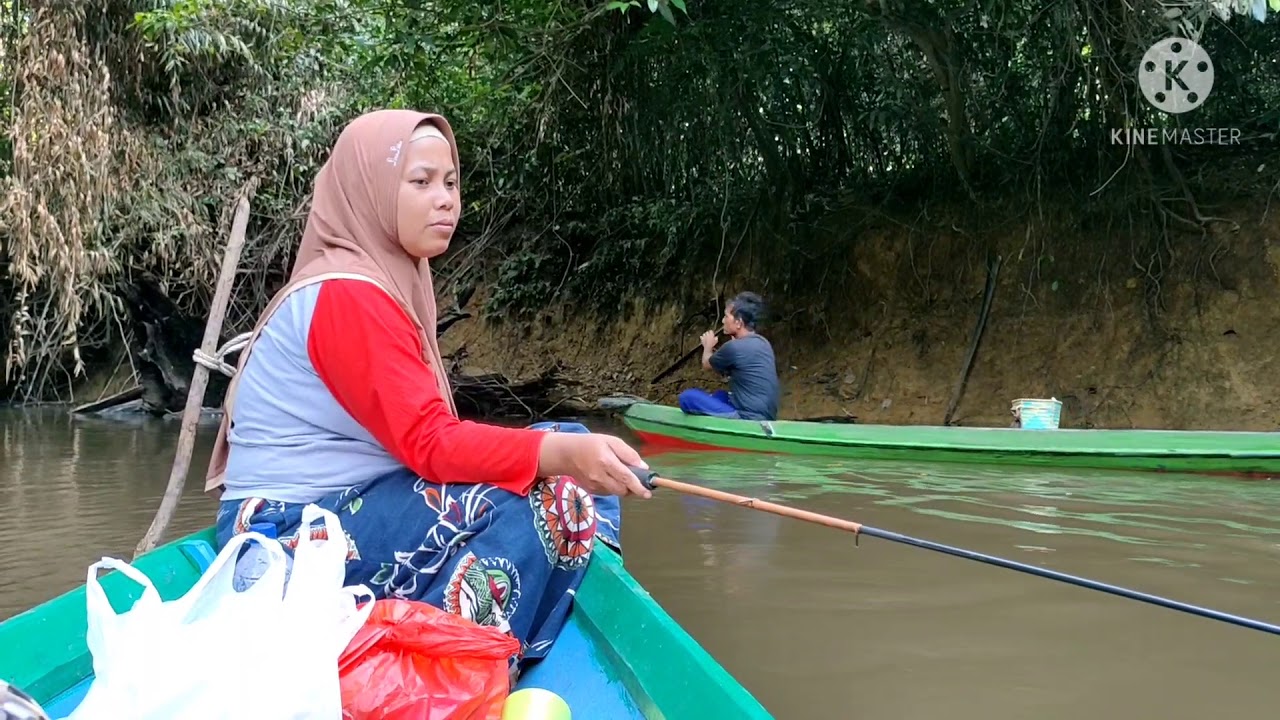 MANCING IKAN LAIS DI SUNGAI KECIL