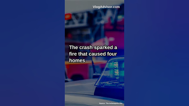 3 dead after plane crashes into townhomes near Portland, Oregon: Repor