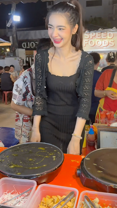 Beautiful Wrap! Vientiane’s Famous Rice Omelette