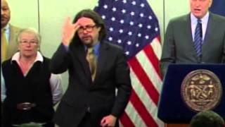 New York Winter Storm Juno: VERY animated sign language interpreter steals show at city mayor'