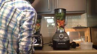 Vitamix VS Oster Versa