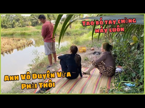 Video Bé Ngọc Với Bé Trâm Đứng Hình Trước Hành Động Kỳ Lạ... - youtube