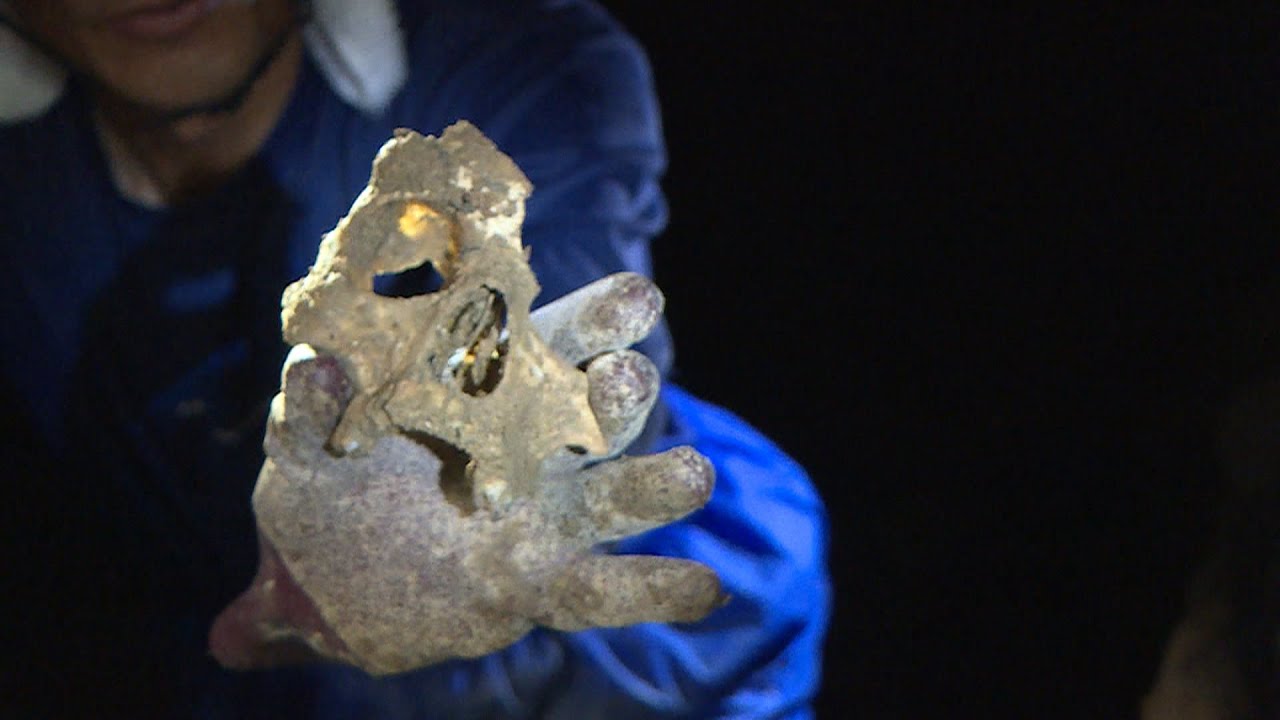 【７４年ぶりの里帰り】日本兵たちの遺品を故郷へ帰したい　沖縄戦の地下壕を掘り続ける男【ABCテレビドキュメンタリースペシャル♯37】