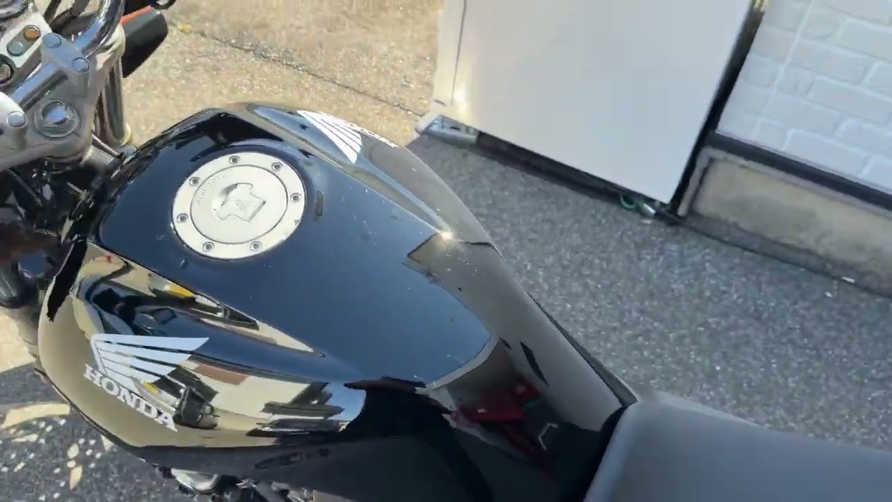 HONDA CB400SF VTEC NC39 始動・走行動画 - YouTube
