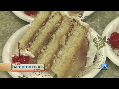 aunt-della's-pineapple-cake-from-the-lunch-bell