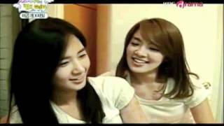 SNSD Hyoyeon and Yuri \