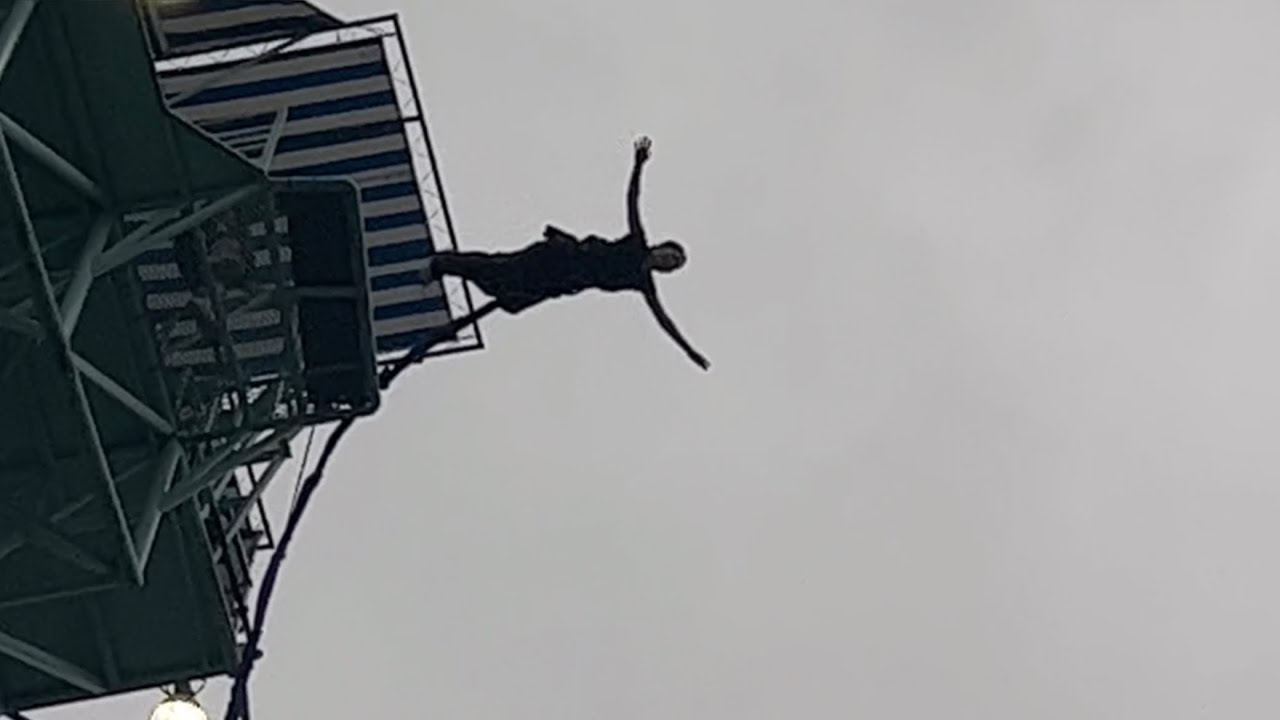 банджи-джампинг впервые