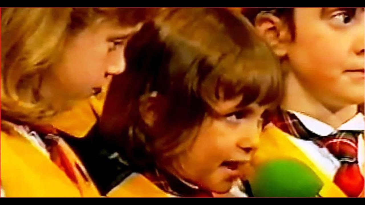 Laura & Piccolo Coro.  Mamma Notte I