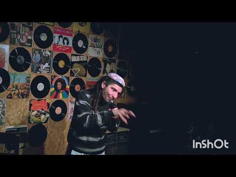 אני מפחד מפות- ג'וזף גולד קטע סטנדאפ. הומור שחור