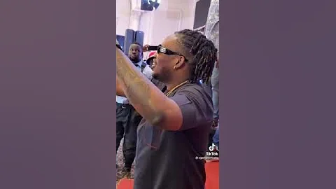 see what happens to pasoma and Q dot on stage