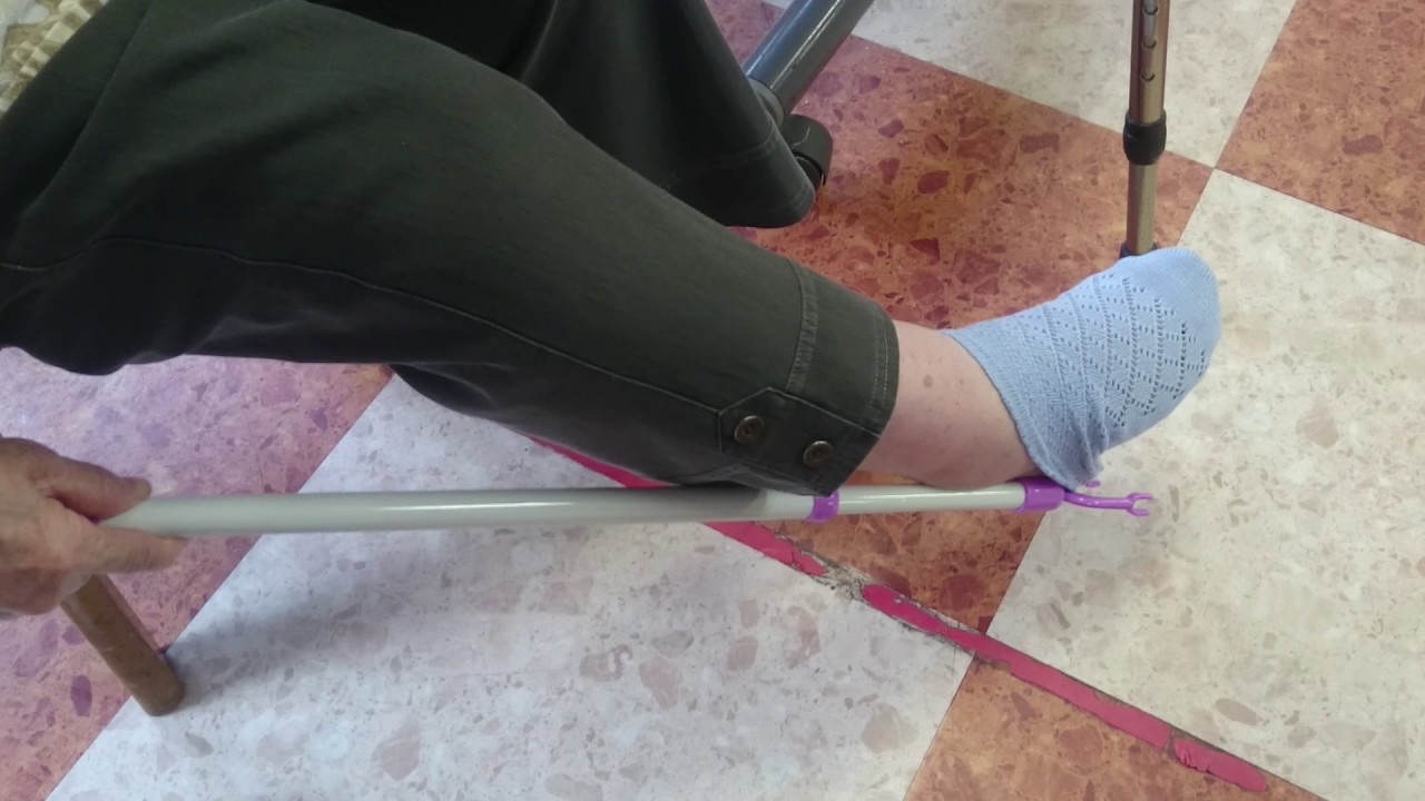 自助具を使用して靴下を脱ぐ Youtube