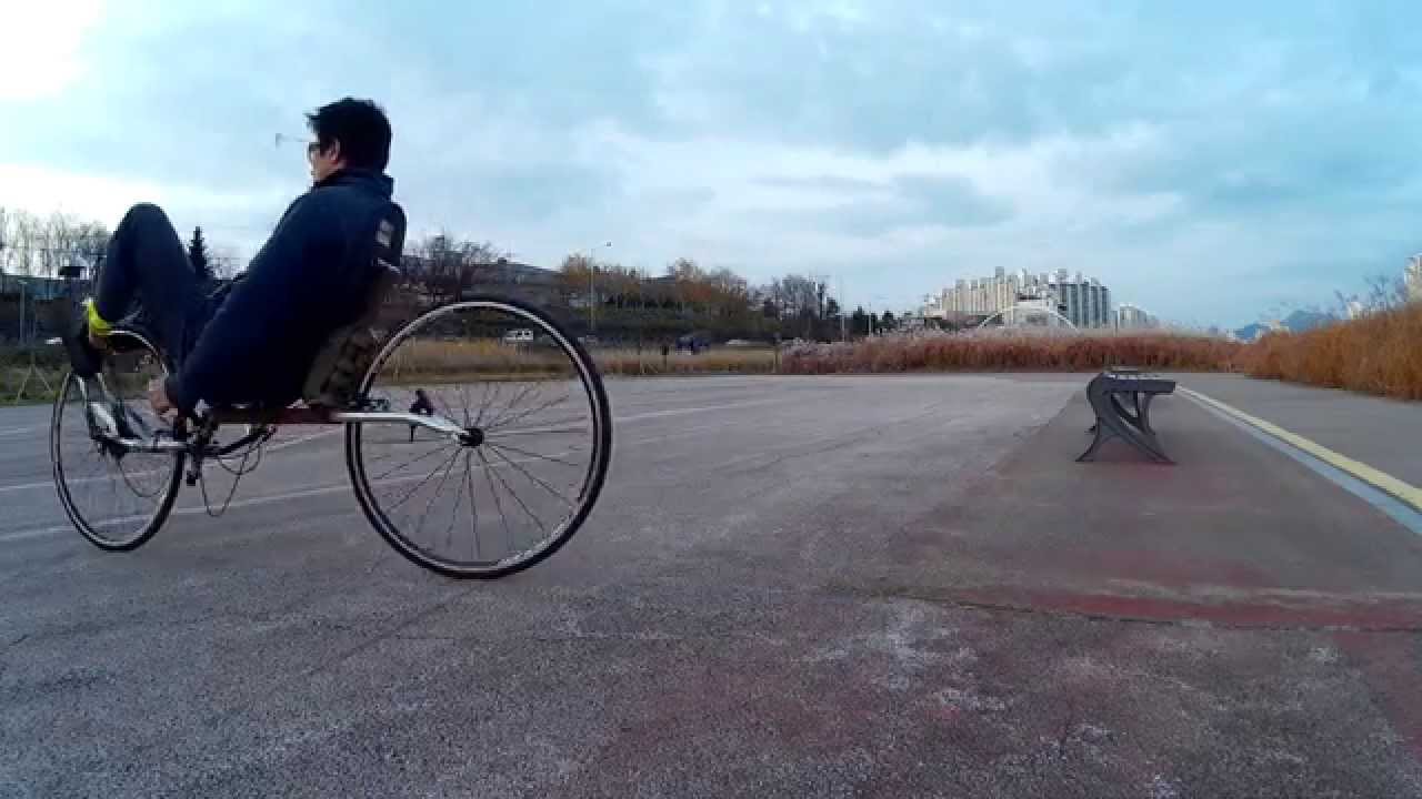 Folding python recumbent 폴딩 파이슨 리컴번트 - YouTube