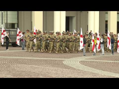 მზადება ფიცის მიღების საზეიმო ცერემონიისათვის