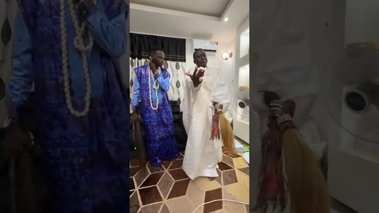 Djeliman Kouyate et Petit Soma vous souhaite bonne fête