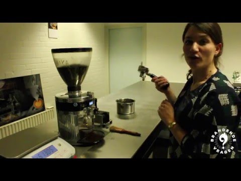 Video: Ons Herstel 'n Koffiemolen Met Ons Eie Hande: Hoe Om Te Demonteer, Was En Aan Te Pas, Hoe Om Koffie Korrek Te Maal + Video-instruksies