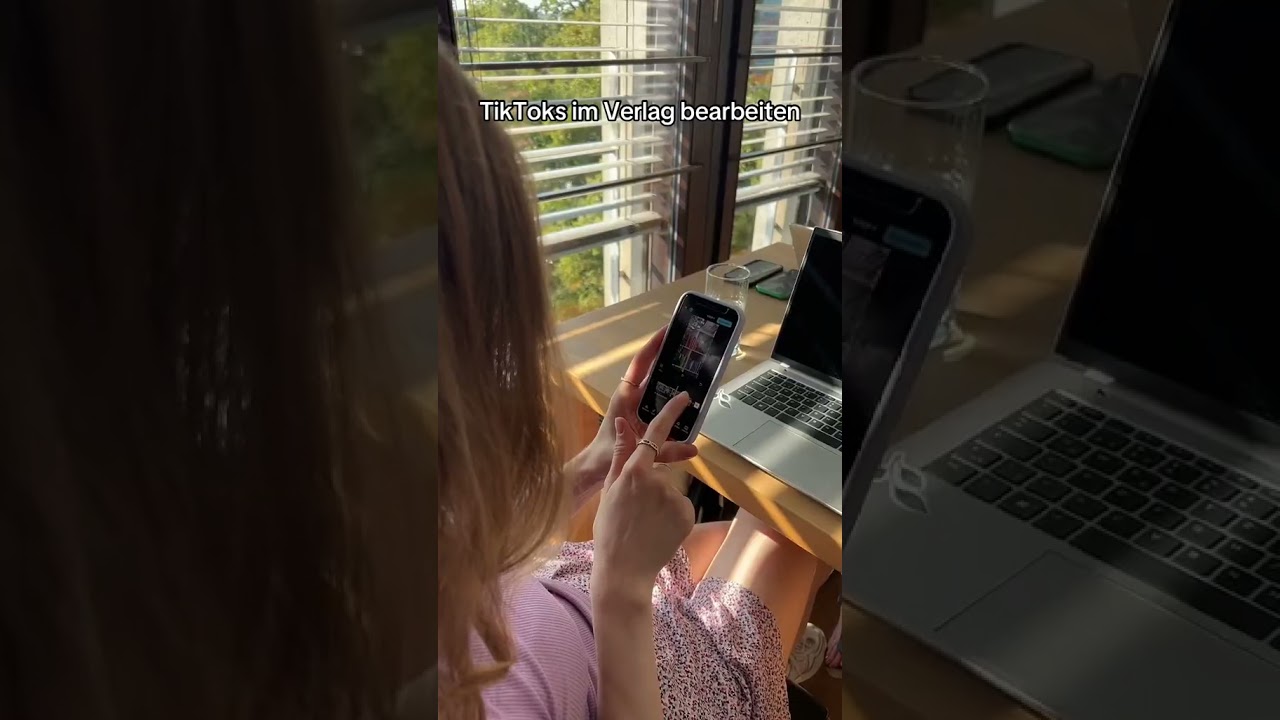 TikToks im Verlag filmen #booktok #germanbooktok #verlagsleben  #officehumor #b&uuml;roalltag #verlag