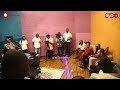 Papi Kocha Akitambulisha Nyimbo Yake Waambie Video 