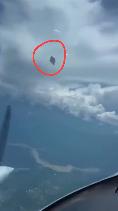 UFO filmed from Plane Window