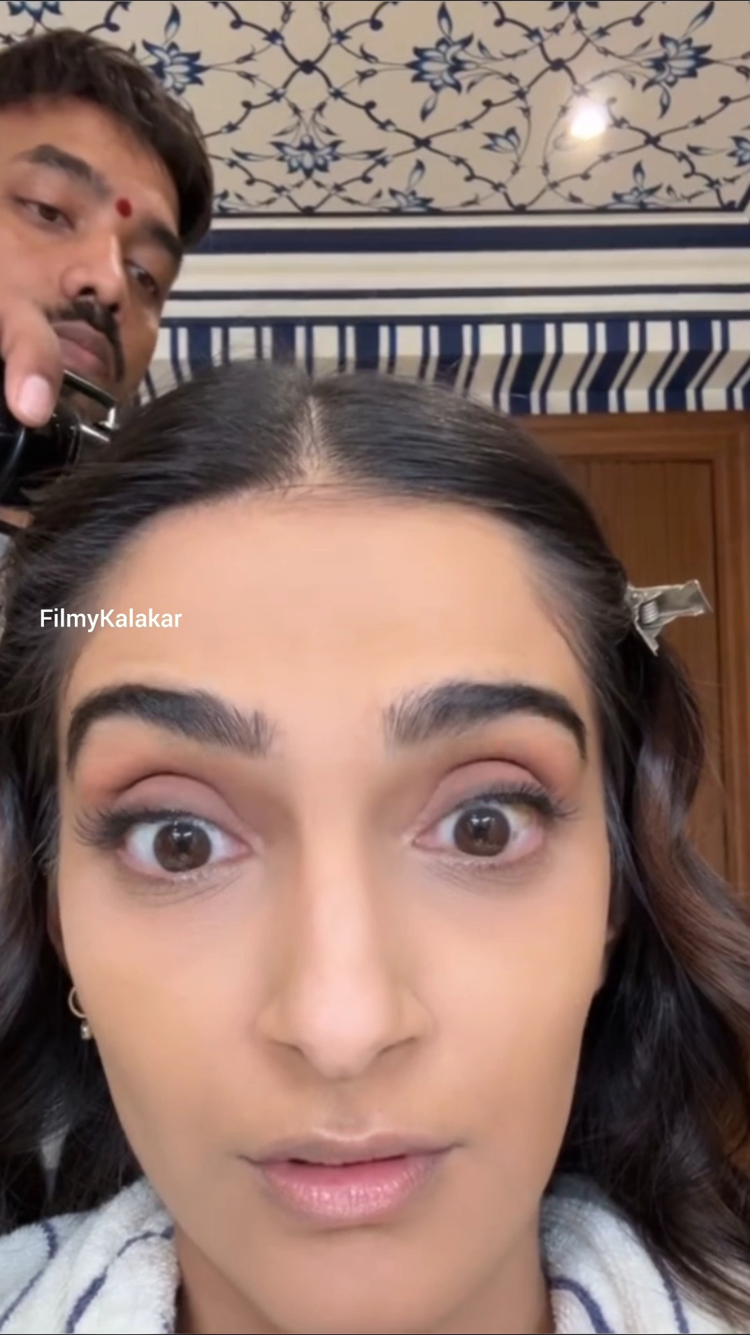 Do you also hate wearing eyelashes as much as #sonamkapoor does ?️ #filmykalakar