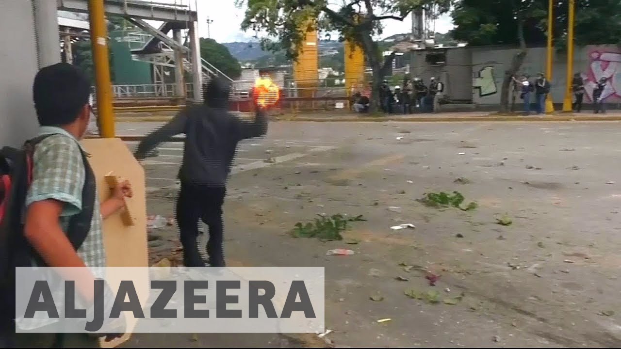 إرهابيون أم مقاومة: وجهان للمتظاهرين الفنزويليين