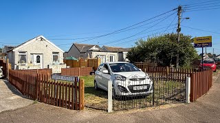 50 Front Garden Area In Grlands Area Of Jaywick Just 100 Metres From The Beach