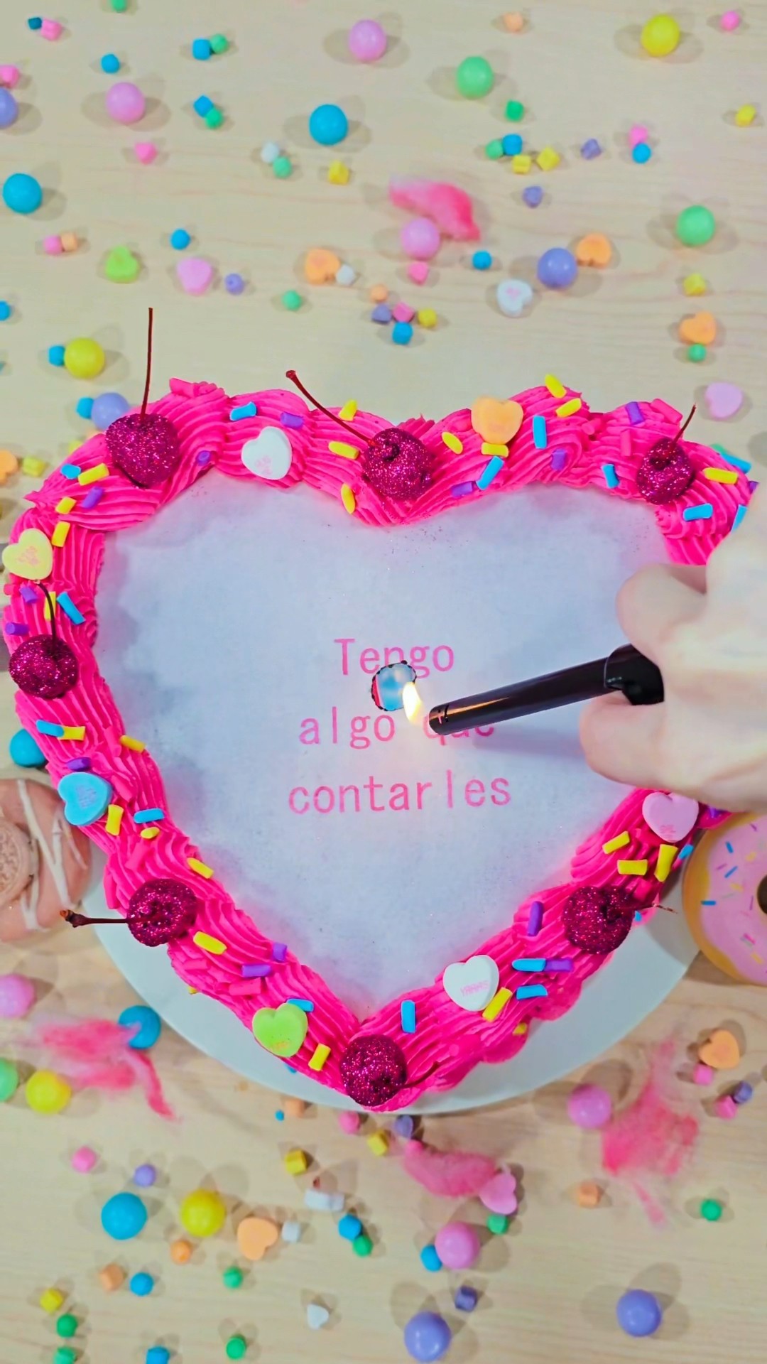 TENGO ALGO QUE CONTARLES…