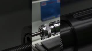 Making a thread with this DEVICE with a threading die on the lathe