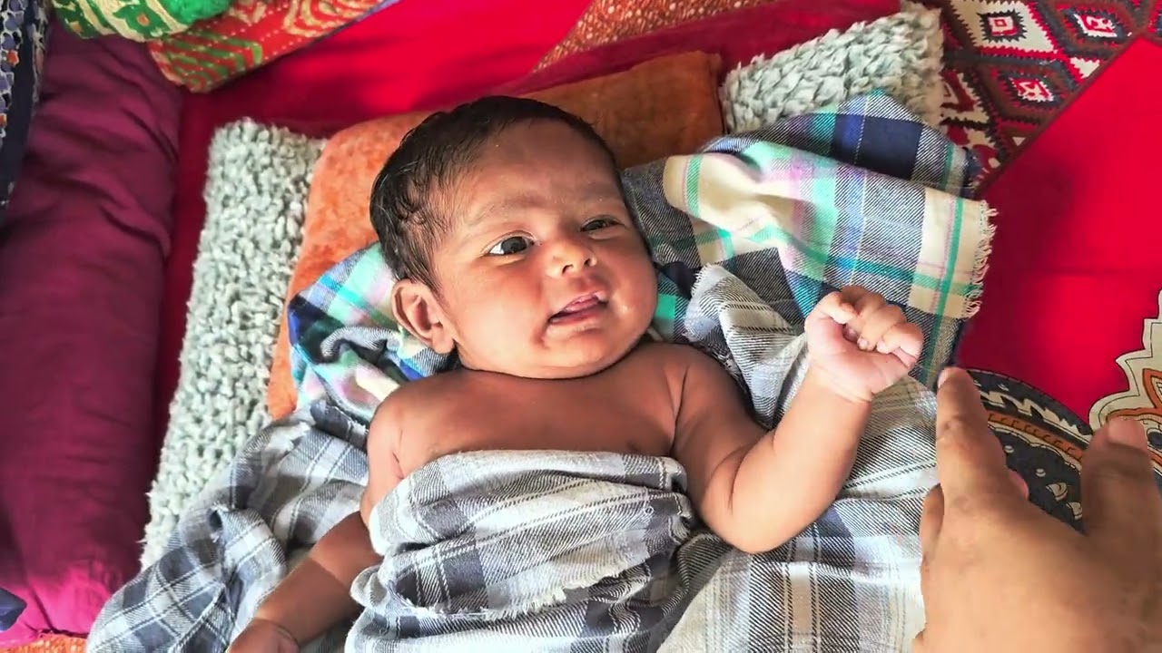 আমার কলিজার বয়স যখন ২৫ দিন  তখন থেকেই আমাকে চিনতে পারছে।